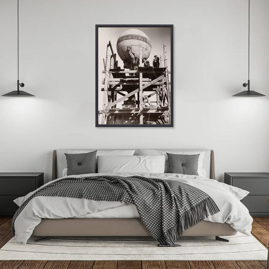 Zwart-witfoto uit 1932 van herstelwerkzaamheden aan het Koninklijk Paleis in Amsterdam. – canvas zwarte baklijst in slaapkamer