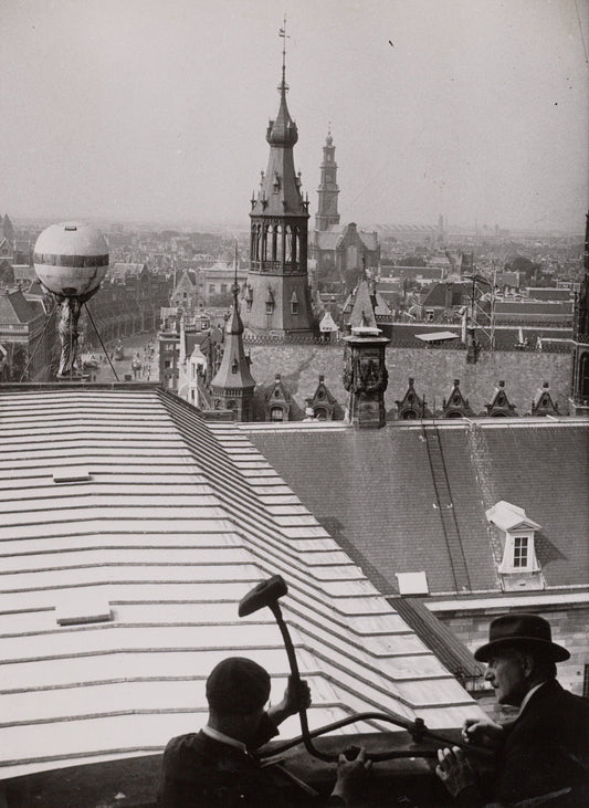 Zwart-witfoto uit 1936 van de achterzijde van het Koninklijk Paleis in Amsterdam.