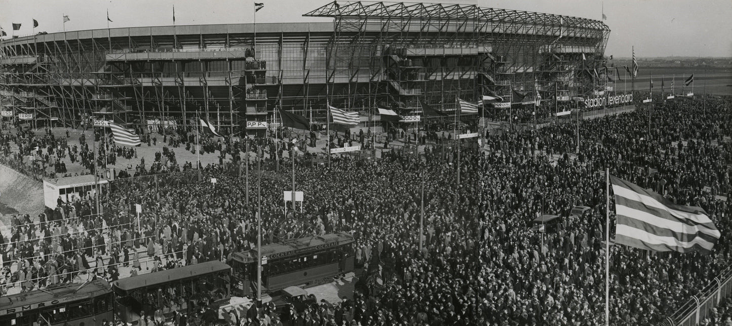 Historische foto van de opening van De Kuip in Rotterdam in 1937