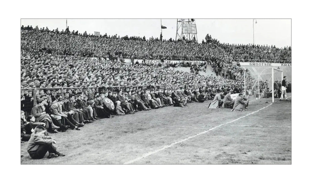 Publiek bij de Galgenwaard - 1955