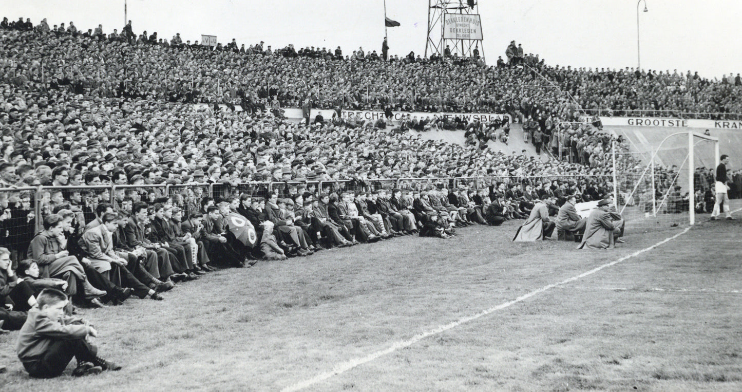 Publiek bij de Galgenwaard - 1955