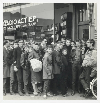 In de Rij voor de Radio - 1960