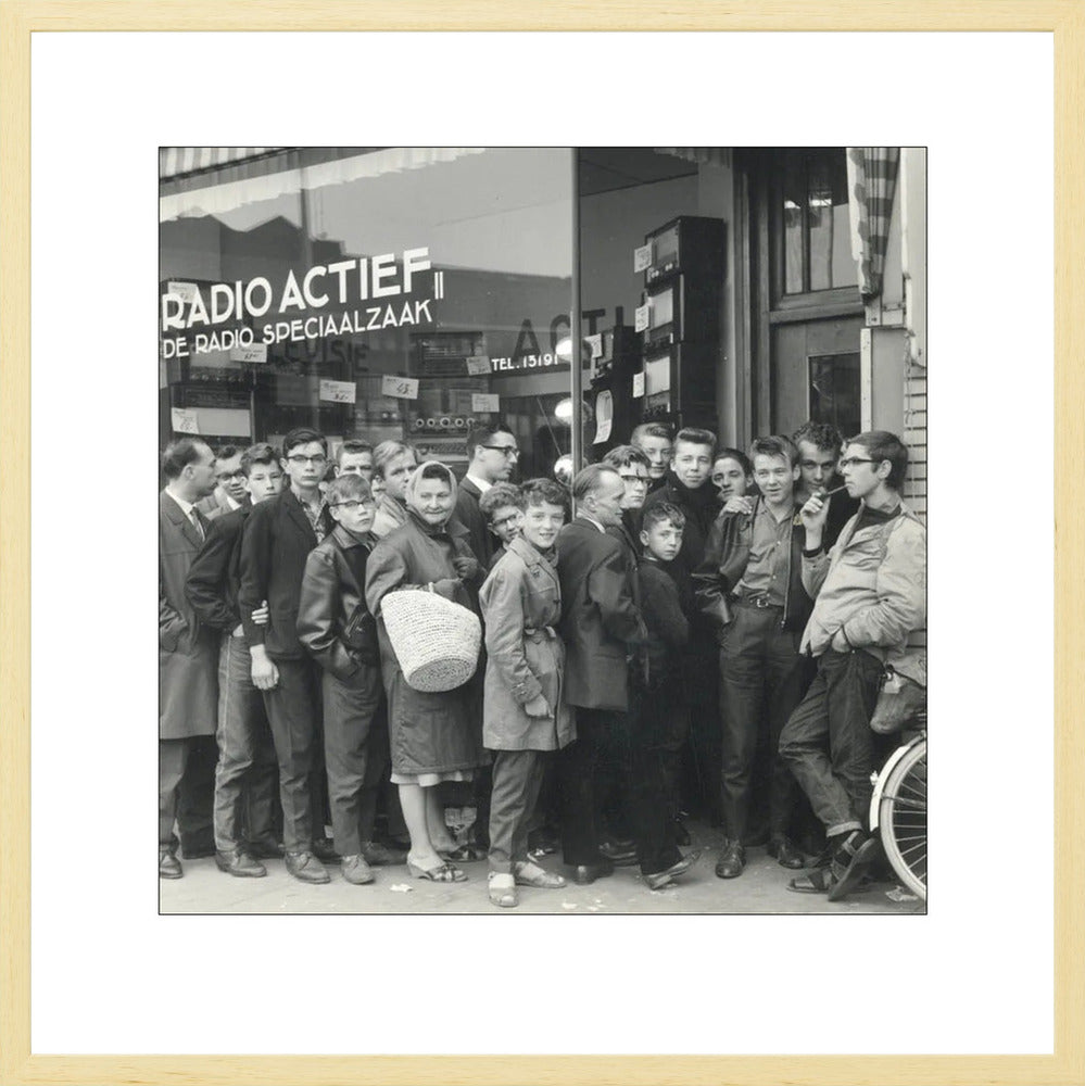 In de Rij voor de Radio - 1960