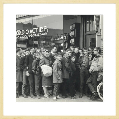In de Rij voor de Radio - 1960