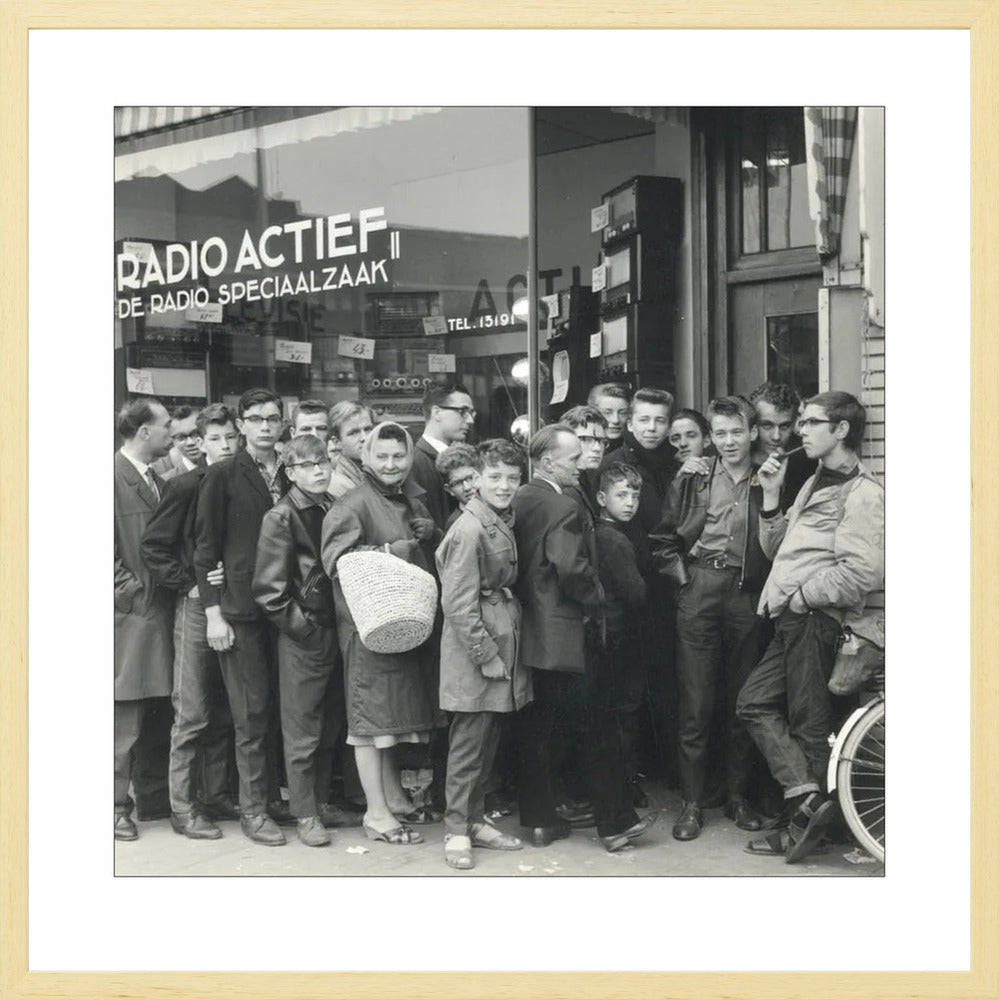 In de Rij voor de Radio - 1960