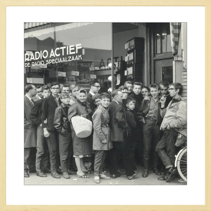 In de Rij voor de Radio - 1960