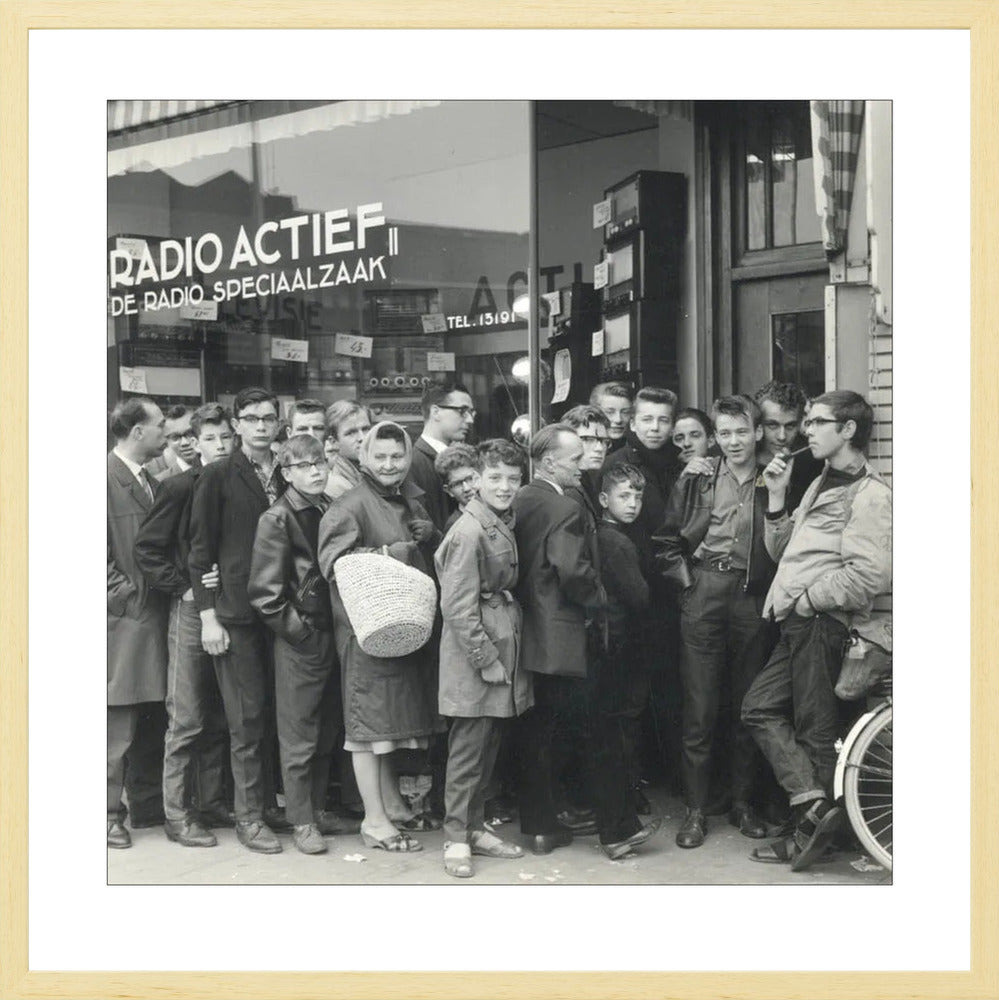 In de Rij voor de Radio - 1960