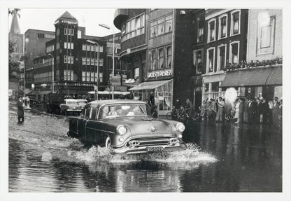 Wateroverlast op het Vredenburg - 1957