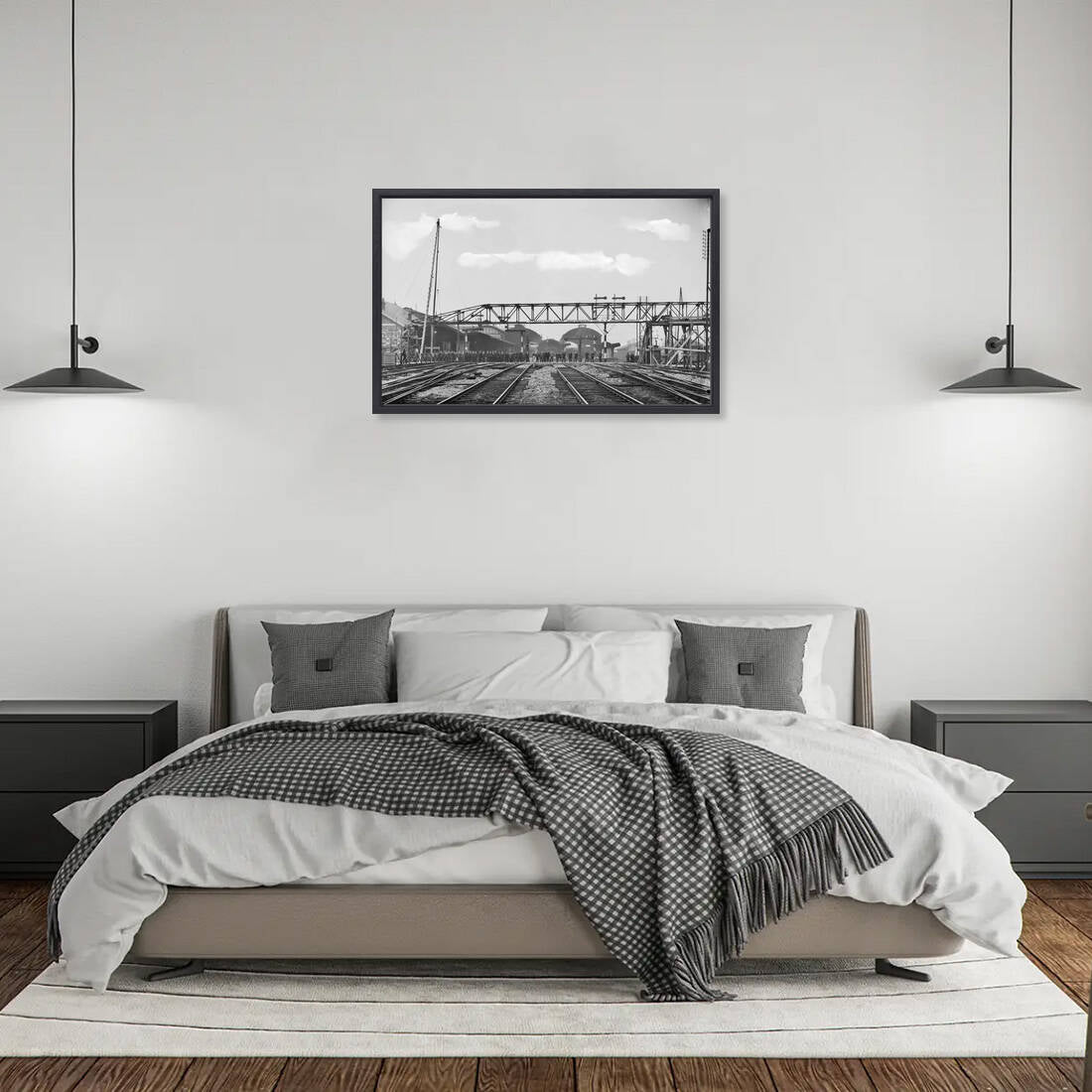 Zwart-witfoto uit 1904 van het plaatsen van een ijzeren hulpvoetbrug over de Oudegracht in Utrecht. – canvas zwarte baklijst in slaapkamer