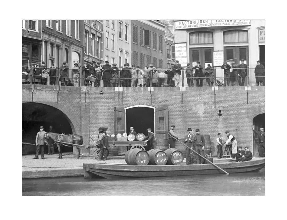 Handel op de Oudegracht - 1906