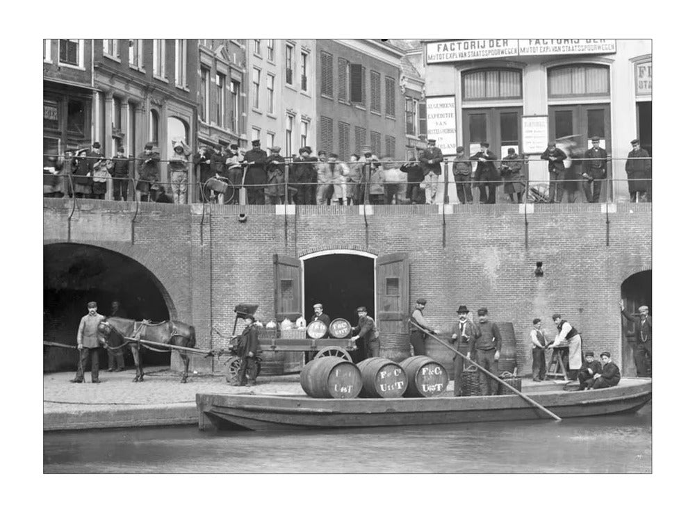 Handel op de Oudegracht - 1906