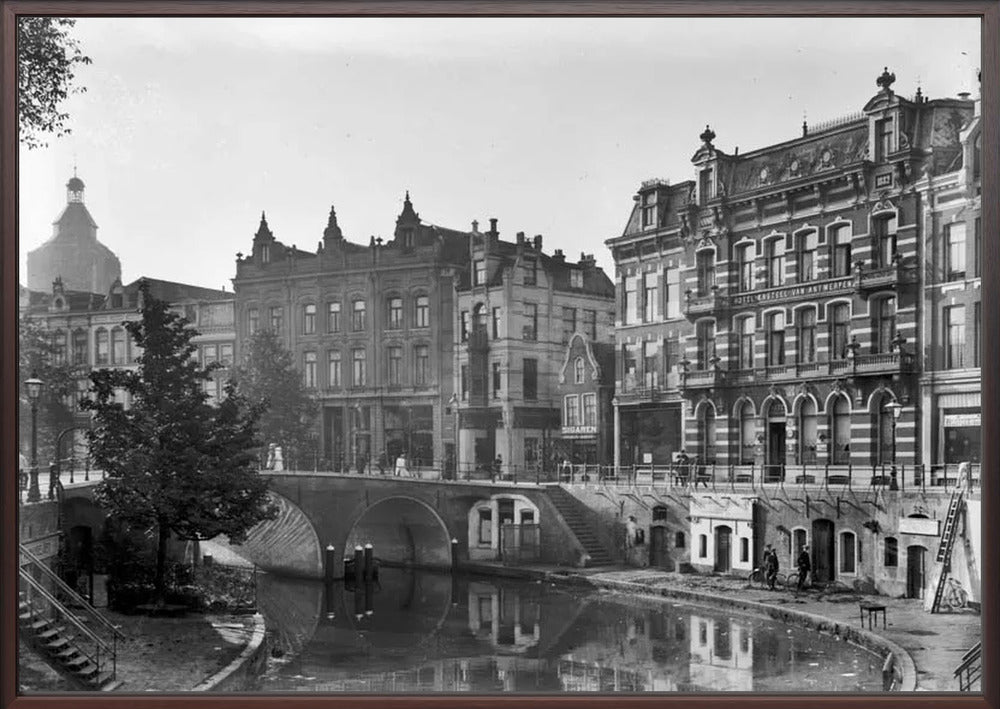 Hotel aan de Oudegracht - 1905