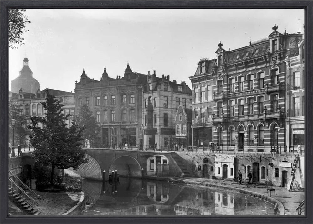 Hotel aan de Oudegracht - 1905