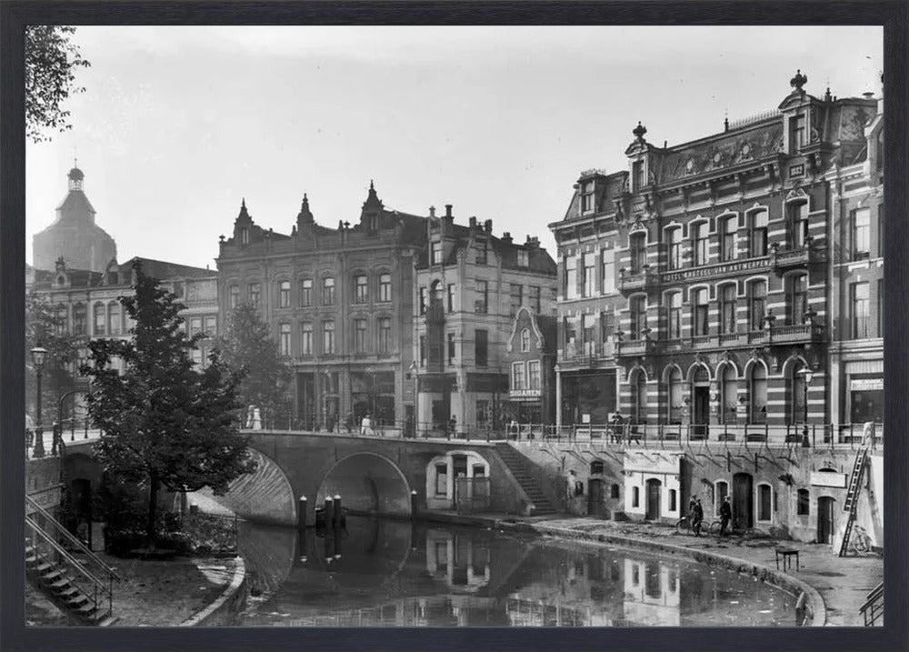 Hotel aan de Oudegracht - 1905