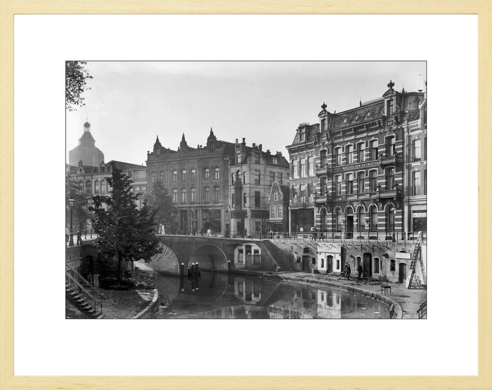 Hotel aan de Oudegracht - 1905