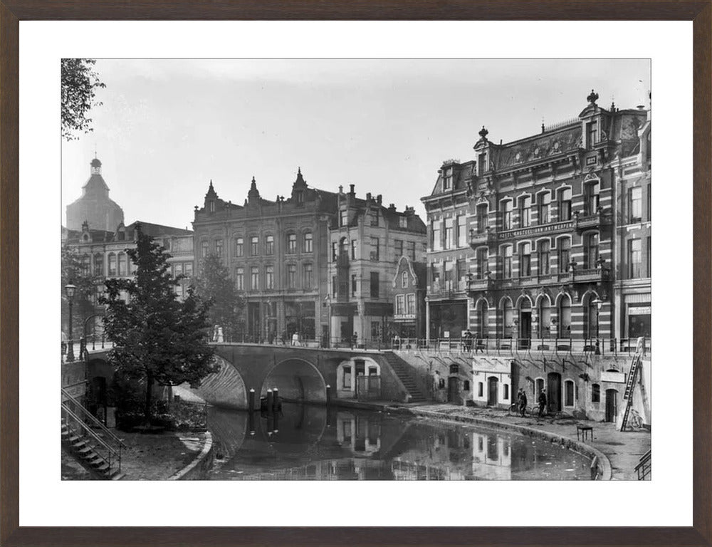 Hotel aan de Oudegracht - 1905