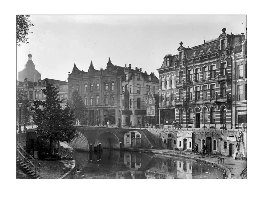 Hotel aan de Oudegracht - 1905