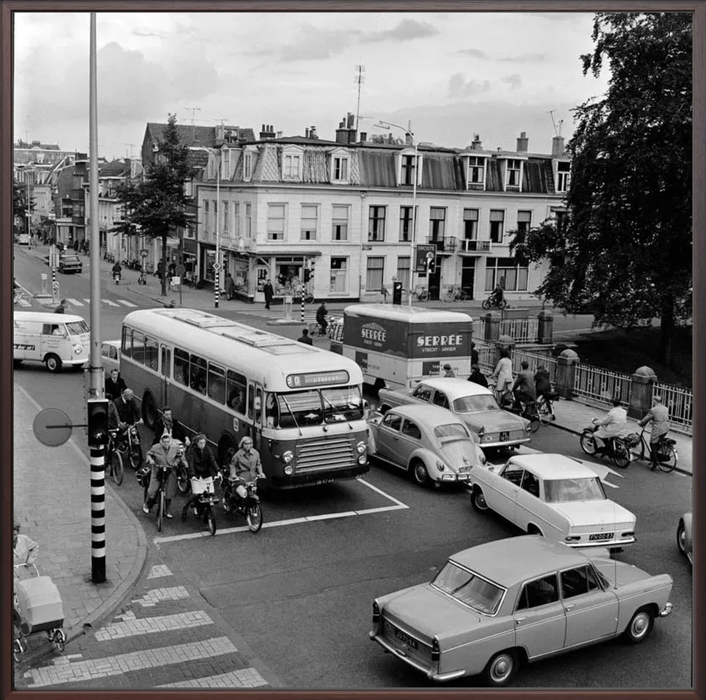 Verkeer op de Wittevrouwenbrug - 1965