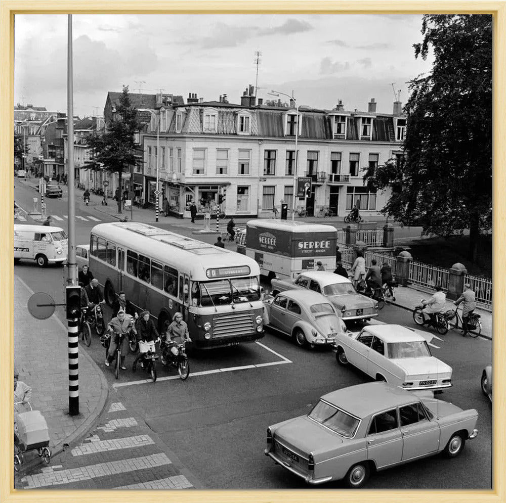 Verkeer op de Wittevrouwenbrug - 1965