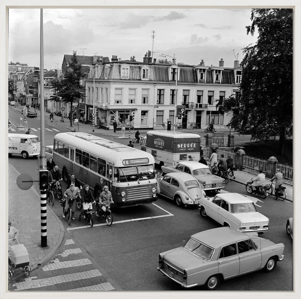 Verkeer op de Wittevrouwenbrug - 1965