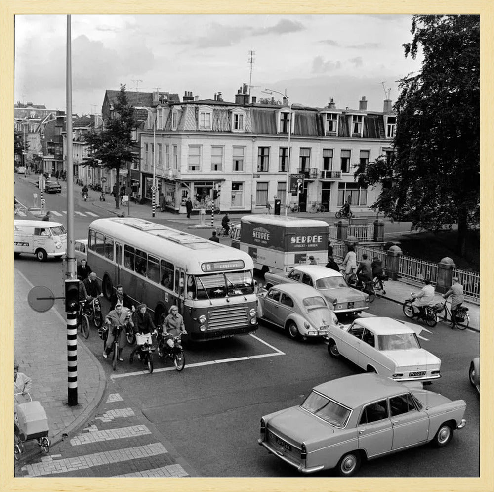 Verkeer op de Wittevrouwenbrug - 1965