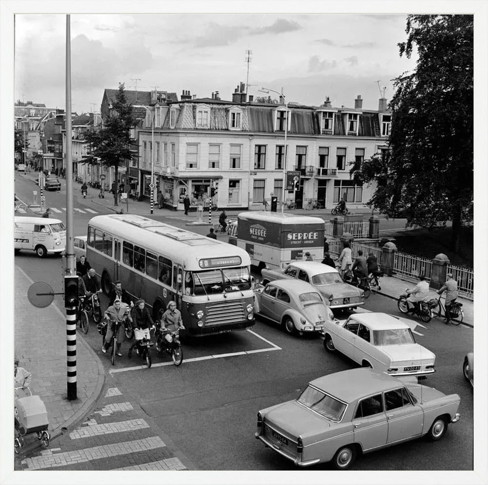 Verkeer op de Wittevrouwenbrug - 1965