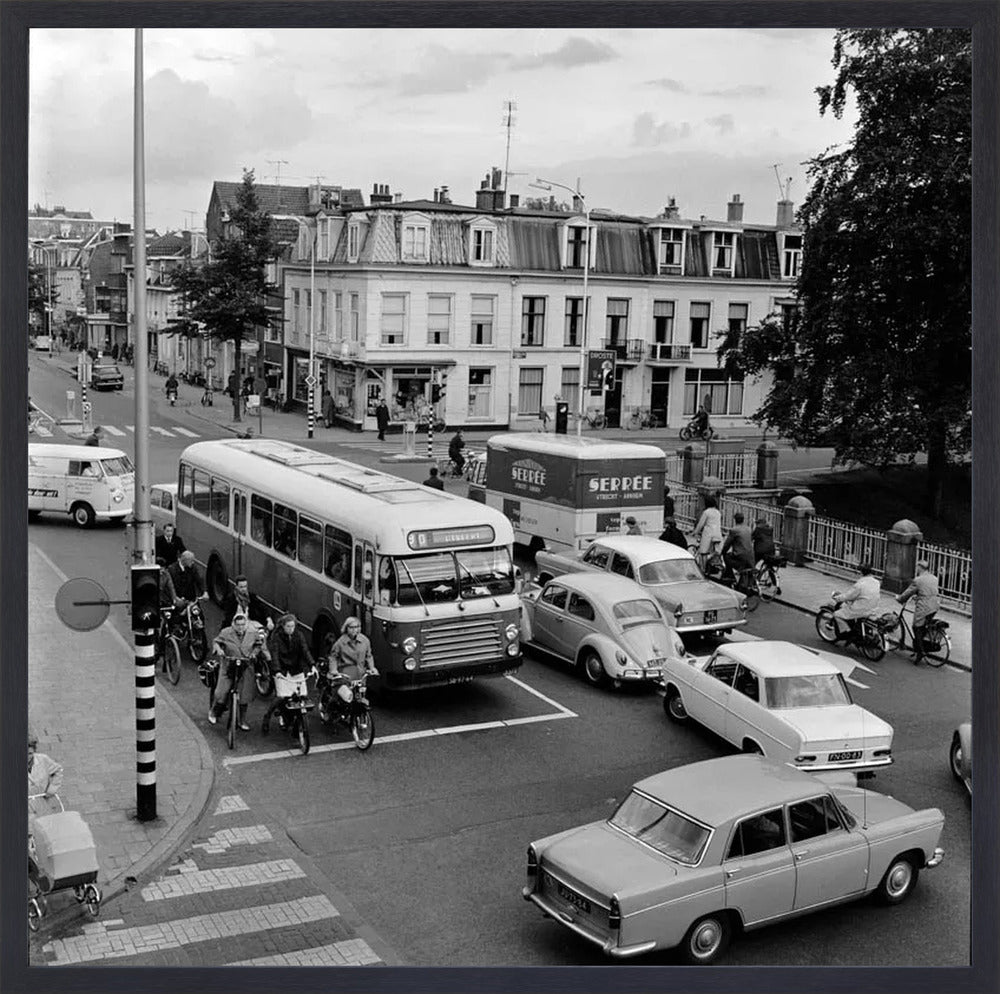 Verkeer op de Wittevrouwenbrug - 1965