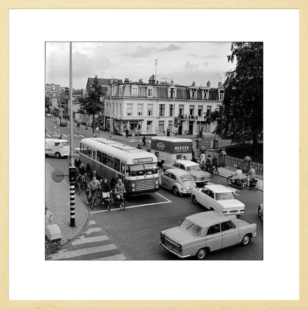 Verkeer op de Wittevrouwenbrug - 1965