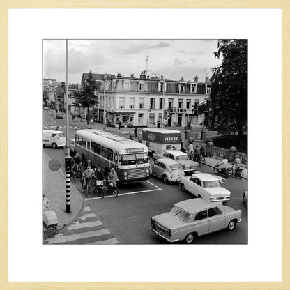 Verkeer op de Wittevrouwenbrug - 1965