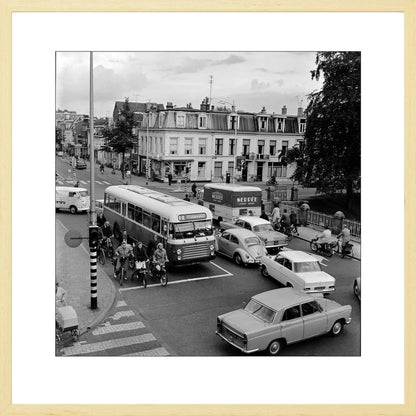 Verkeer op de Wittevrouwenbrug - 1965