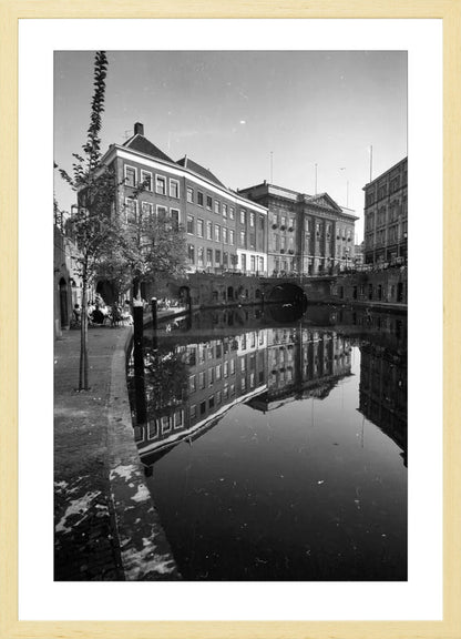 De Oudegracht en de Stadhuisbrug - 1960